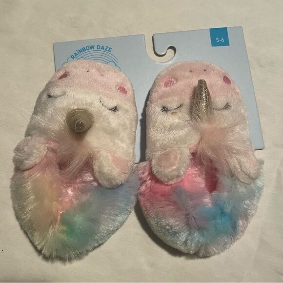 Rainbow Daze rainbow faux fur fuzzy unicorn slippers kids size 5-6 - Picture 1 of 5